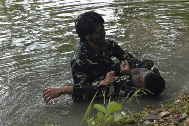 Pembekalan Materi Keslap Dan Evakuasi Medis Lattek Siswa PA PK Kesehatan Angkatan XXXII TA. 2025 di Sarang Petarung Setia Waluya Utama