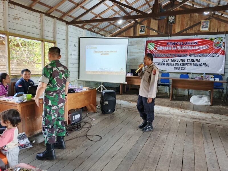 Penyuluhan Narkoba dan Karhutla, Polsek Jabiren Raya Edukasi Masyarakat Tanjung Taruna