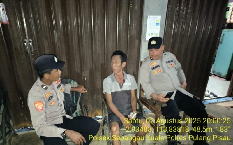 Polsek Sebangau Kuala Aktif Sambangi Warga di malam hari