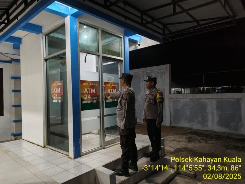 Rutinitas Personil Polsek Kahayan Kuala melaksanakan kegiatan Patroli Kamtibmas pada malam hari guna cegah terjadinya bahaya tindak kejahatan, Kali ini dengan sasaran Objek Vital dan fasilitas Umum juga daerah rawan Kejahatan, guna cipta Sitkamtibmas yang aman terkendali