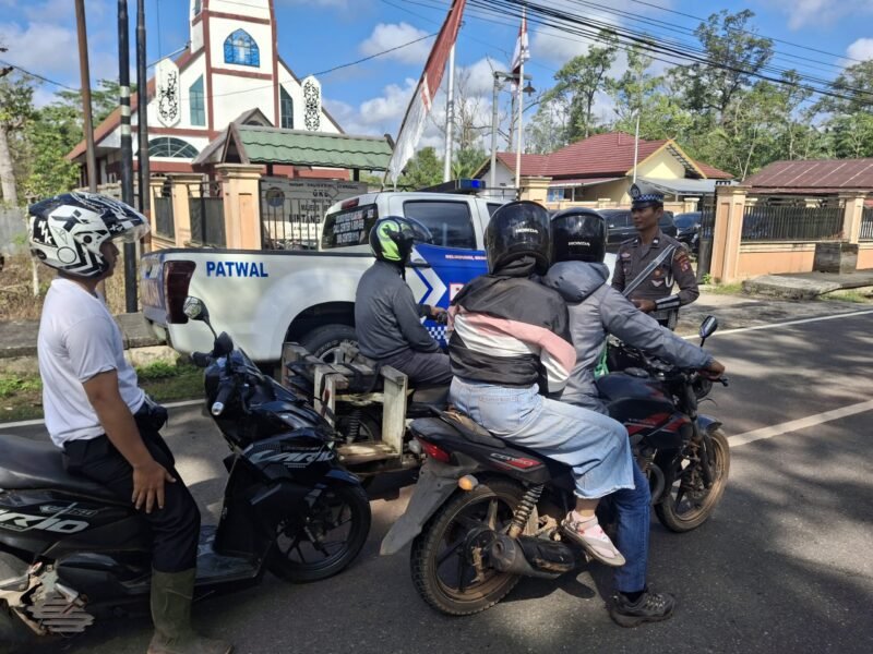 Unit Kamsel Sampaikan Himbauan Kamseltibcarlantas