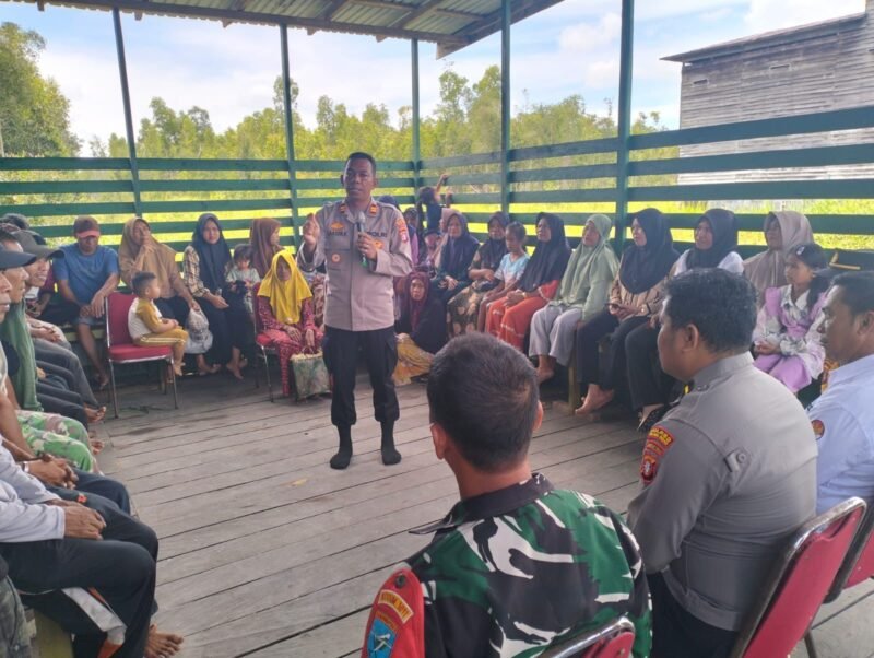 Sat Binmas Lakukan Sambang Dan Berikan Himbauan Kamtibmas Kepada Masyarakat