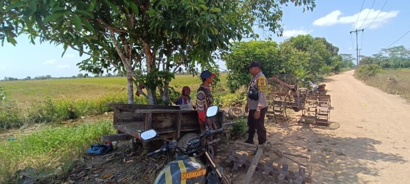 Bhabinkamtibmas sambang dan memberikan himbauan kamtibmas Kepada warga Desa Gadabung