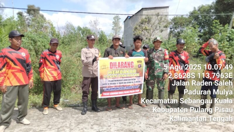 Sambangi Warga Dengan Humanis, personel Polsek Sebangau Kuala Sampaikan Pesan Kamtibmas kepada Warganya