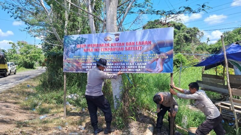 Sat Binmas Polres Pulang Pisau Lakukan Himbauan dan Larangan Membuka Lahan Dengan Cara Membakar Serta Bahaya Dampak Karhutla