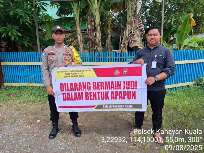 Personil Polsek Kahayan Kuala secara masif lakukan giat himbauan Stop dan Larangan bermain Judi Online.