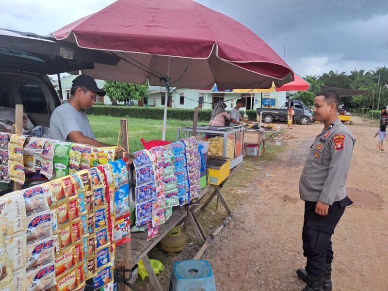 Satbinmas Polres Pulang Pisau melaksanakan giat sambangi ke pedagang Kaki Lima (PKL)