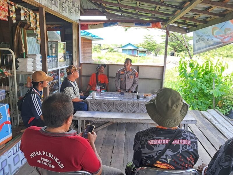 Sat Binmas Lalukan Sambang Dan Berikan Himbauan Kamtibmas Kepada Masyarakat