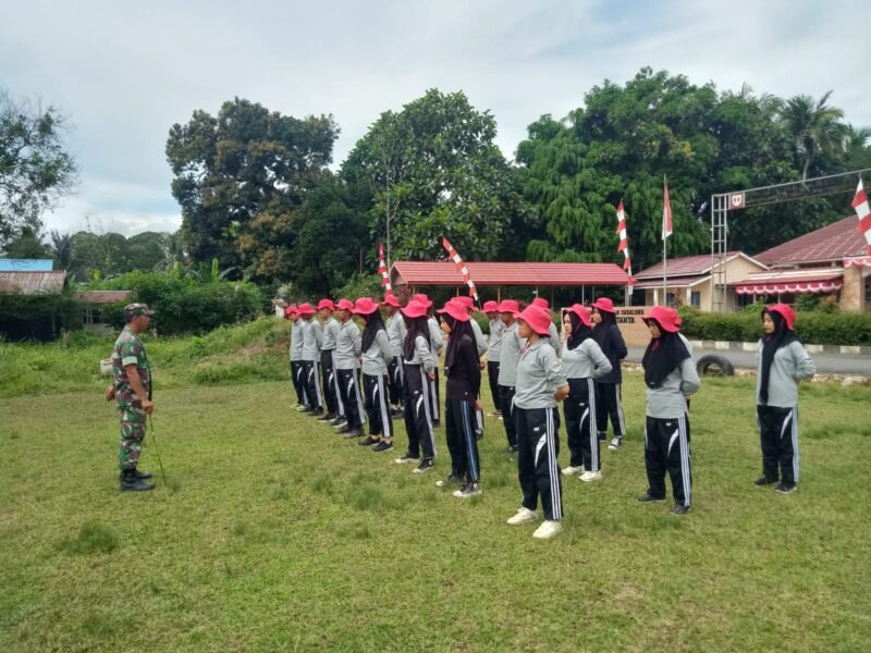 Babinsa Koramil 1008-04/Tanta Latih Paskibraka Kecamatan Tanta Jelang HUT RI ke-80