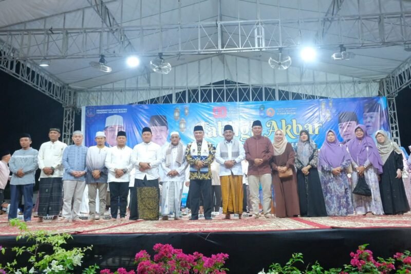 Tabligh Akbar dan malam silaturahmi daerah di alun alun Kuala Tungkal