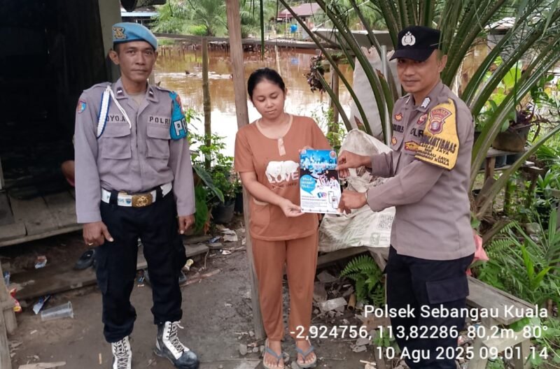 Kegiatan Sosialisasi Akun Media Sosial Humas Polres Pulang Pisau oleh personil Polsek Sebangau Kuala.
