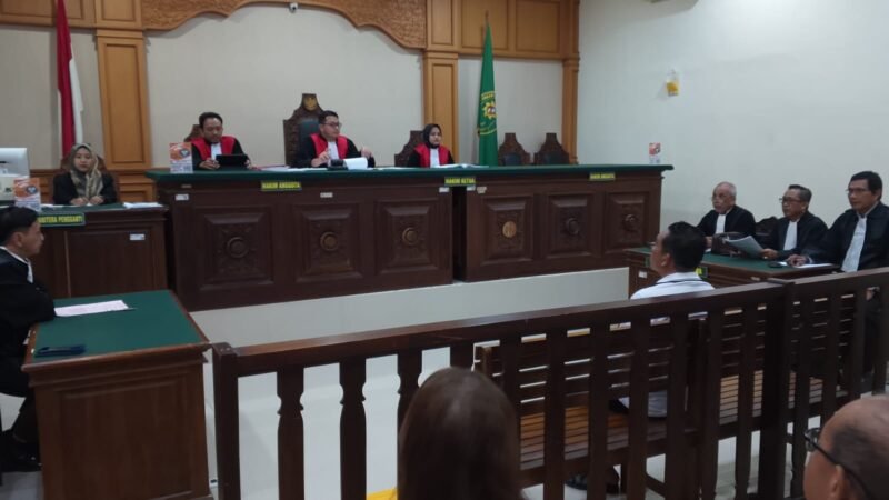 Sidang Perdana Jurnalis, di Jembrana: JPU Jelaskan Proses Publikasi dan Fakta Pelanggaran Sempadan Sungai