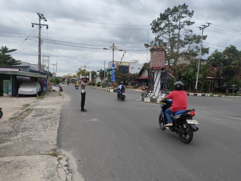 Satlantas Polres Pulang Pisau Laksanakan Pengaturan Pagi, Arus Lalu Lintas Ramai Lancar