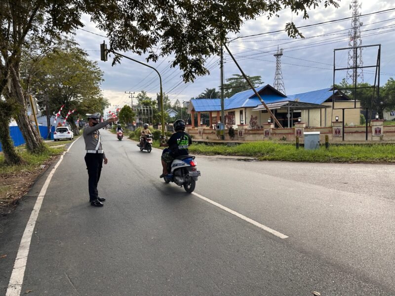 Satlantas Polres Pulang Pisau Laksanakan Pengaturan Pagi, Arus Lalu Lintas Ramai Lancar