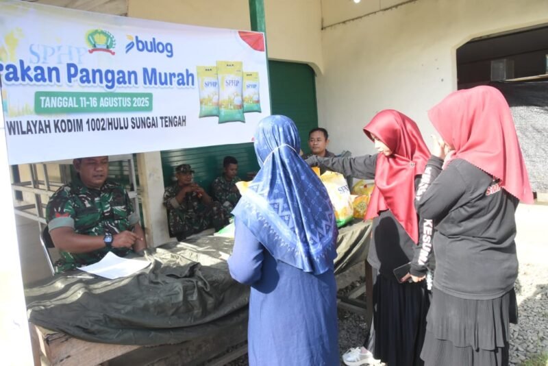 Beras dan Minyak Goreng Murah Warnai Peringatan HUT RI di Hulu Sungai Tengah