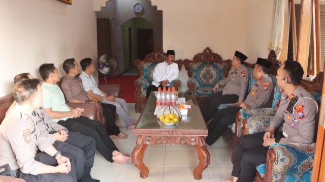 Polres Nganjuk Takziah, Lepas Kepergian Istri Kapolsek Jatikalen