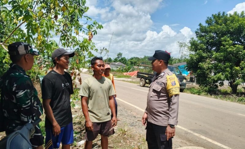Personel Polsek Maliku Sosialisasi Kepada Masyarakat Kecamatan Maliku