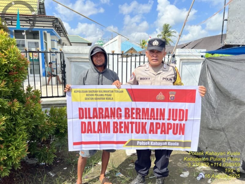 Personil Polsek Kahayan Kuala secara masif lakukan giat himbauan Stop dan Larangan bermain Judi Online.
