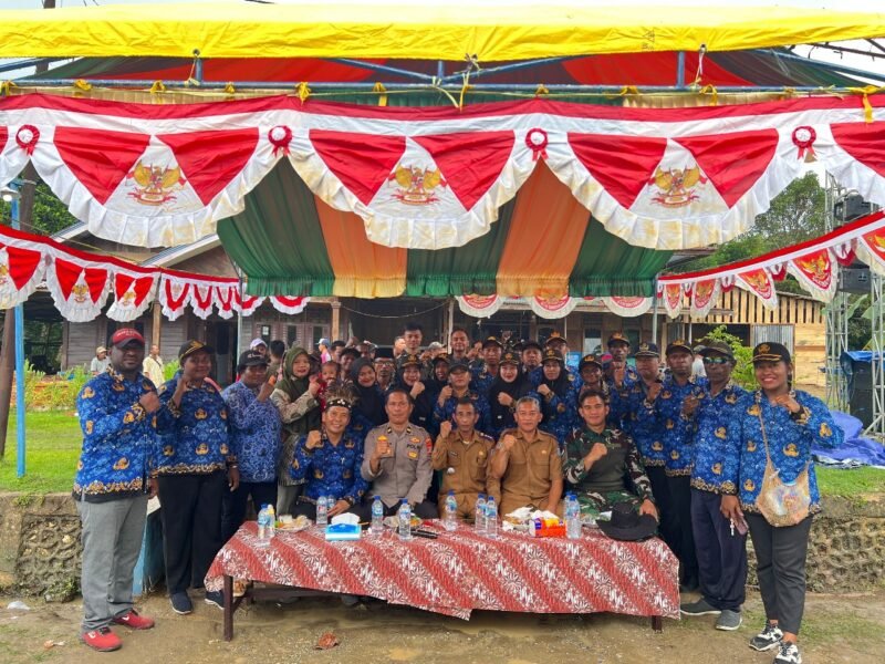 SEMARAK HUT KE-80 RI
DISTRIK SALAWATI GELAR LOMBA GERAK JALAN INDAH