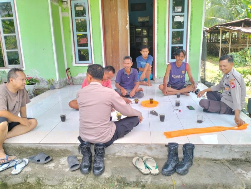 Sat Binmas Lakukan Sambang Dan Berikan Himbauan Kamtibmas Kepada Masyarakat
