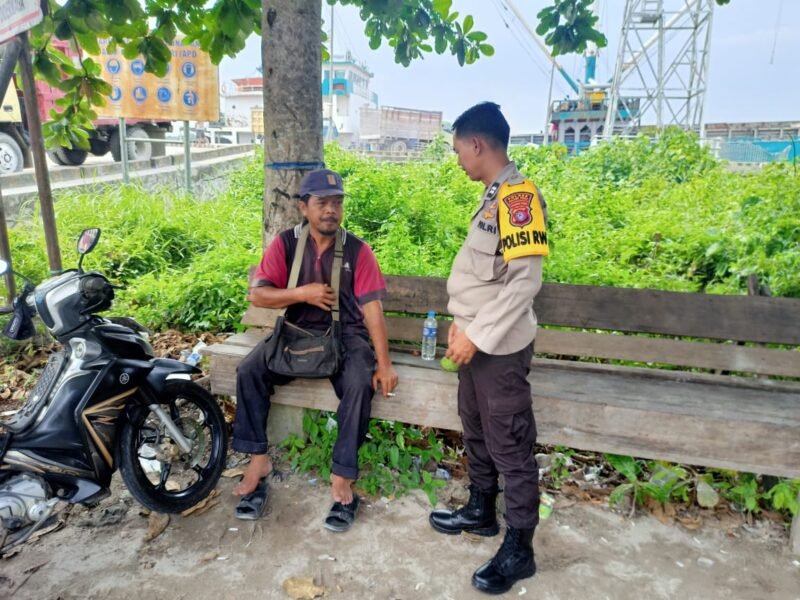 Kanit Binpolmas Sat Binmas Polres Pulang pisau Melaksanakan Kegiatan Polisi RW Ke Desa