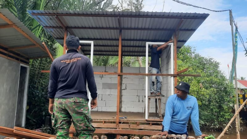 Satgas TMMD ke-125 Kodim 1007/Banjarmasin Lanjutkan Pembangunan MCK di Kuin Kecil