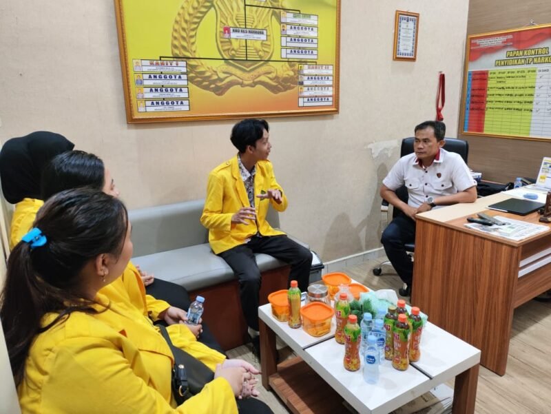 Kunjungan Edukatif Fakultas Hukum UPR ke Satres Narkoba Polres Pulpis: Komitmen Bersama Perangi Narkoba