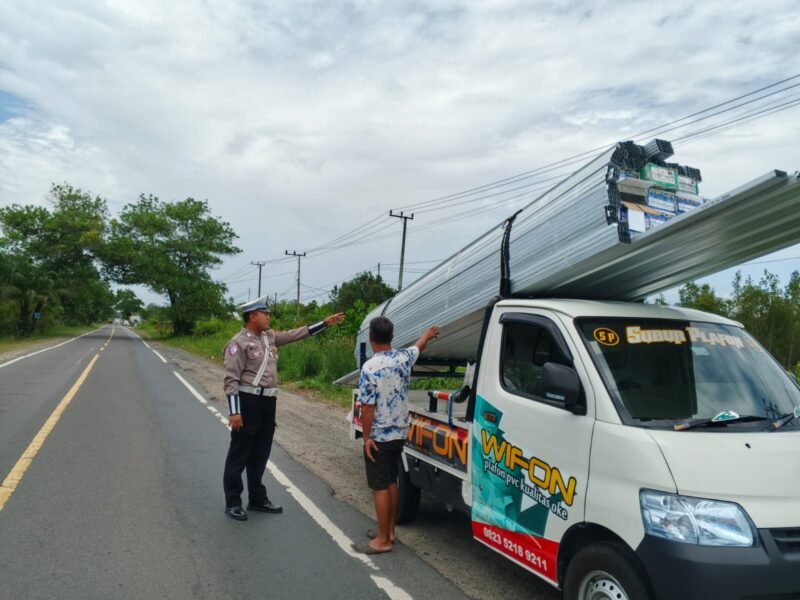Satlantas Polres Pulang Pisau, Beri Teguran Humanis kepada Pengemudi Truk Overload