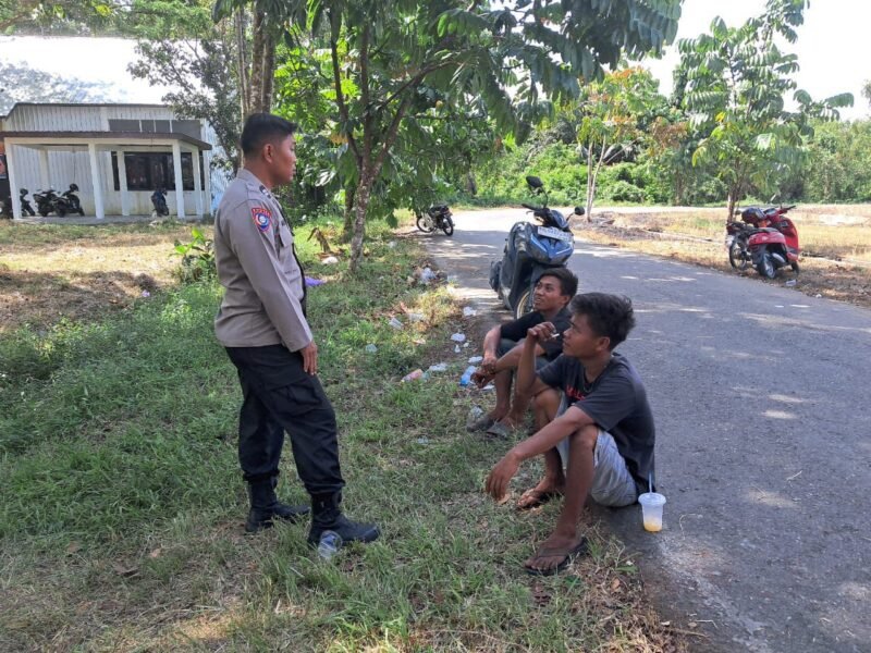 Sat Binmas Lakukan Sambang Dan Berikan Himbauan Kamtibmas Kepada Masyarakat