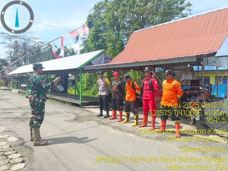Personel Polsek Kahayan Kuala sambangi warga dan Memberikan himbauan Maklumat Kapolda Kalteng Tentang Larangan Membakar hutan dan lahan