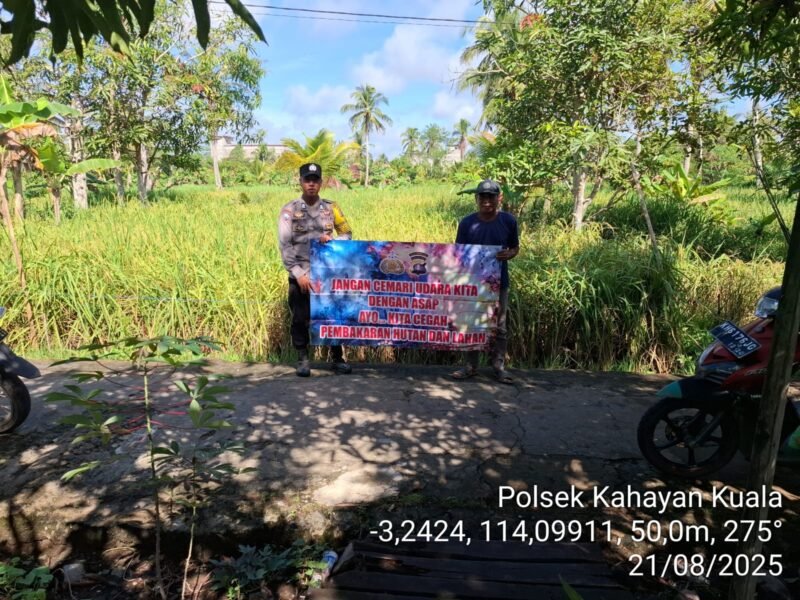 Personel Polsek Kahayan Kuala sambangi warga dan Memberikan himbauan Tentang Larangan Membakar hutan dan lahan