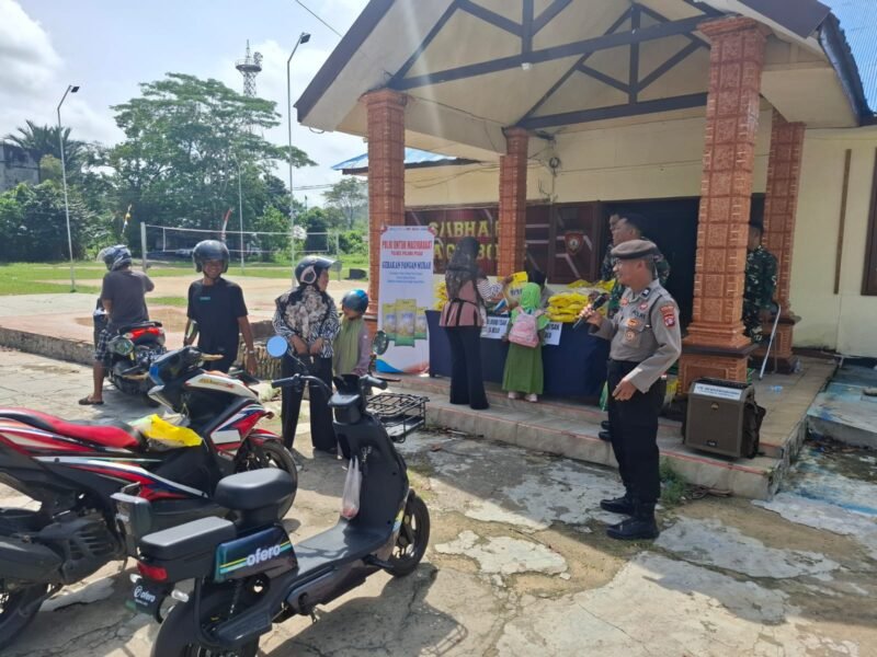 Pasar Murah Digelar Polsek Kahayan Hilir dan Bulog, Warga Terbantu Penuhi Kebutuhan Pokok