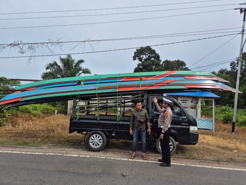 Satlantas Polres Pulang Pisau, Beri Teguran Humanis kepada Pengemudi Truk Overload