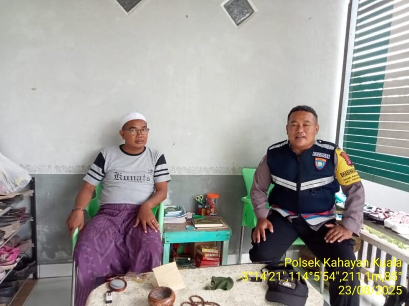 Personel Polsek Kahayan Kuala menyampaikan pesan Kamtibmas, dan Himbauan kamtibmas dan mendukung Program pemerintah terkait ketahanan pangan.