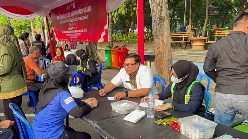 Warga Antusias Serbu Layanan Gratis