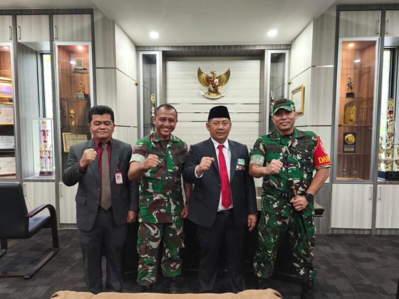 Silaturahmi Penuh Keakraban, Dandim 1002/HST dan Bupati HST Sepakat Perkuat Kolaborasi