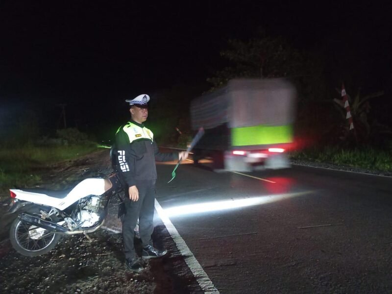 Satlantas Polres Pulang Pisau Laksanakan Patroli Blue Light Patrol untuk Jaga Kamtibmas