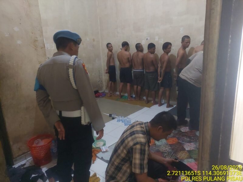 Sat Tahti Polres Pulang Pisau Laksanakan Pemeriksaan Rutin di Dalam Ruang dan Kamar Tahanan Umum