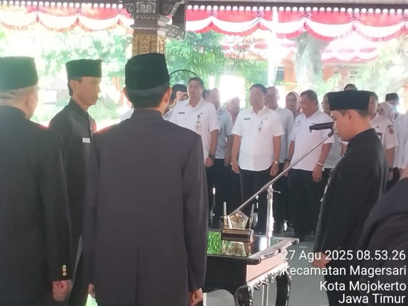 Pelantikan Dan Pengambilan Sumpah/janji 16 Jabatan pimpinan Tinggi pratama Di Lingkungan pemerintah Kabupaten Mojokerto