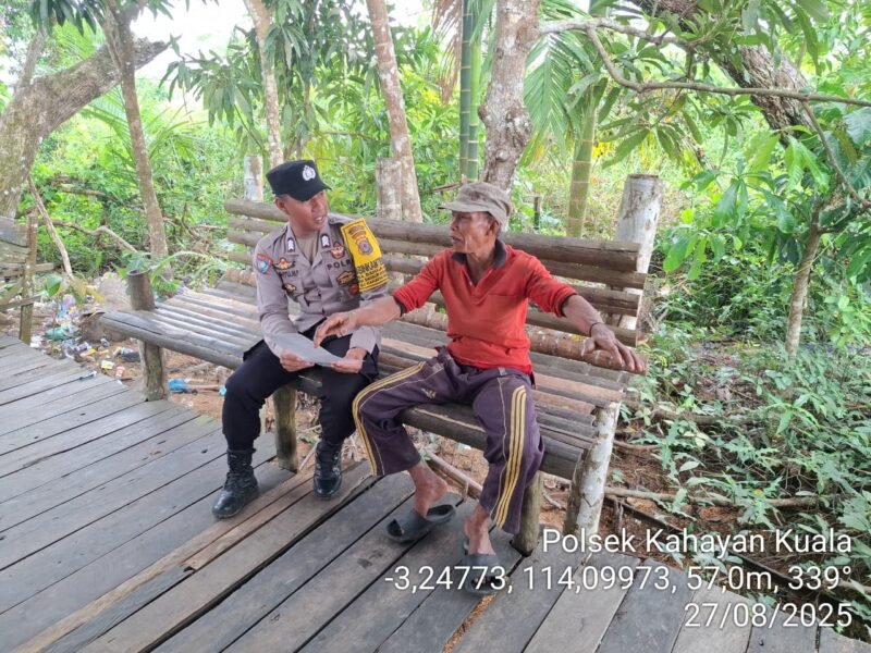 Personel Polsek Kahayan Kuala menyampaikan pesan Kamtibmas, dan Himbauan kamtibmas
