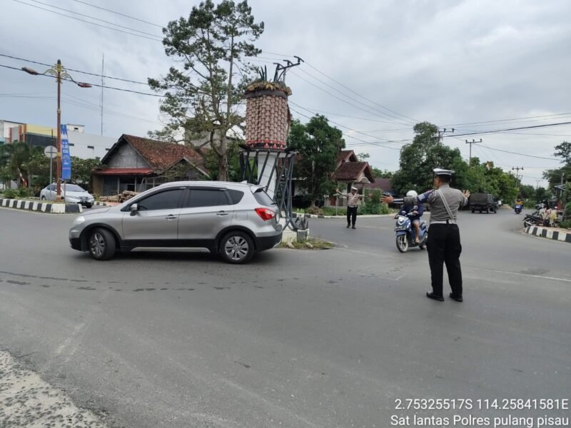 Polisi Hadir di Tengah Masyarakat, Gelar Pengaturan Pagi Commander Wish