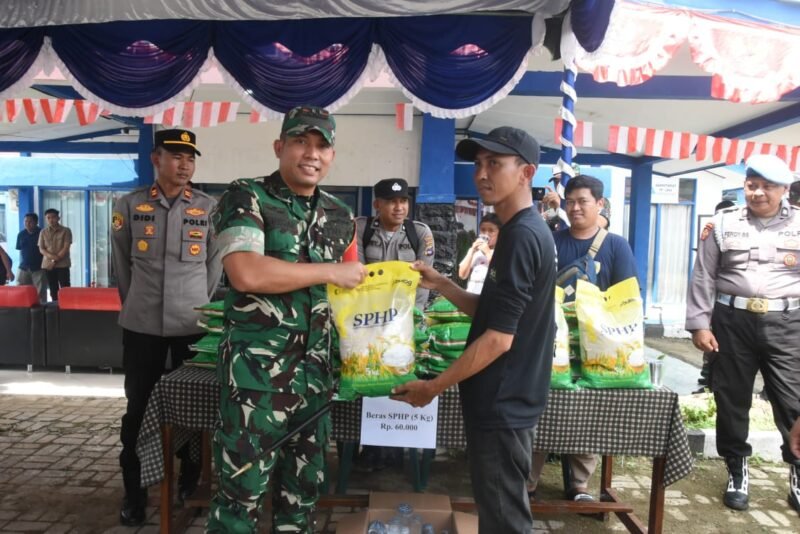Pasar Murah HUT RI: Beras, Gula, dan Minyak Goreng Diserbu Warga BAS