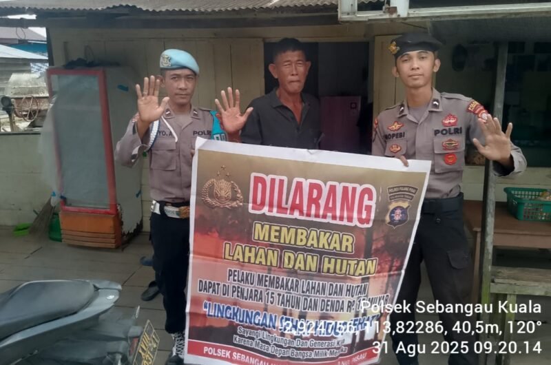 Polsek Sebangau Kuala Mensosialisasikan Himbauan Melarang Membakar Hutan atau lahan kepada Masyarakat.