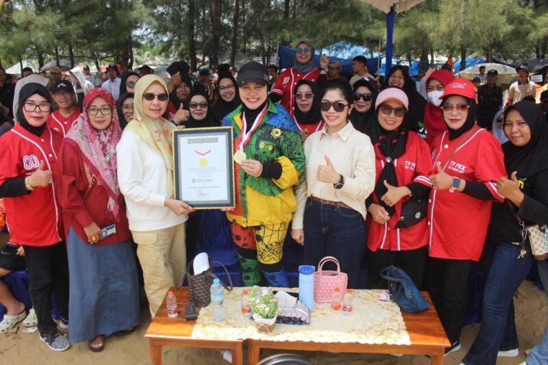 Komandan Kodim 1009/Tla Bangga Tanah Laut Mendapat Penghargaan Museum Rekor Muri