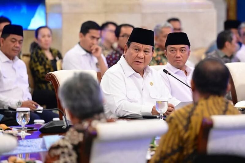 Presiden Prabowo Gelar Silaturahmi dengan Tokoh Lintas Agama, Pimpinan Parpol, dan Serikat Buruh di Istana Negara