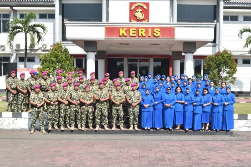 Danmenbanpur 2 Mar Ikuti Exit Briefing, Pejabat Lama Danpasmar 2