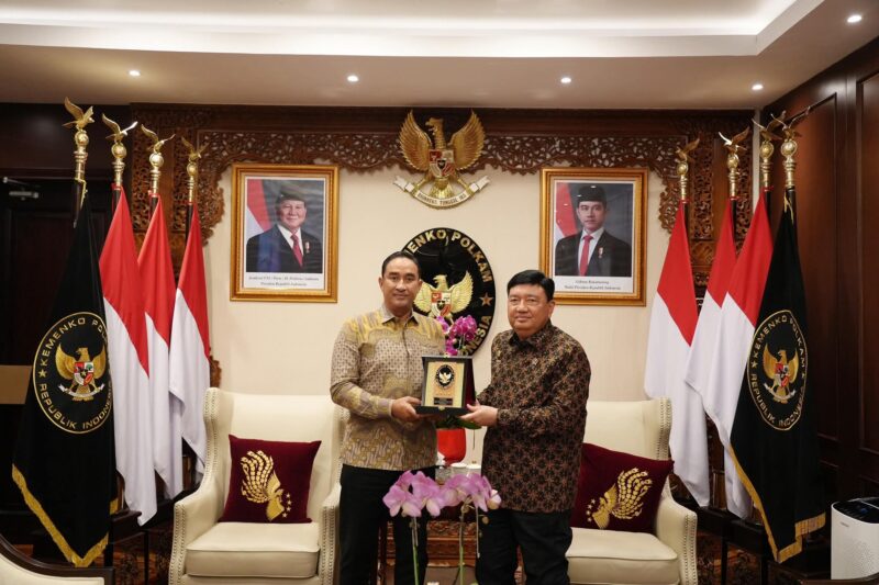 SATUKAN LANGKAH WUJUDKAN INDONESIA BERSINAR