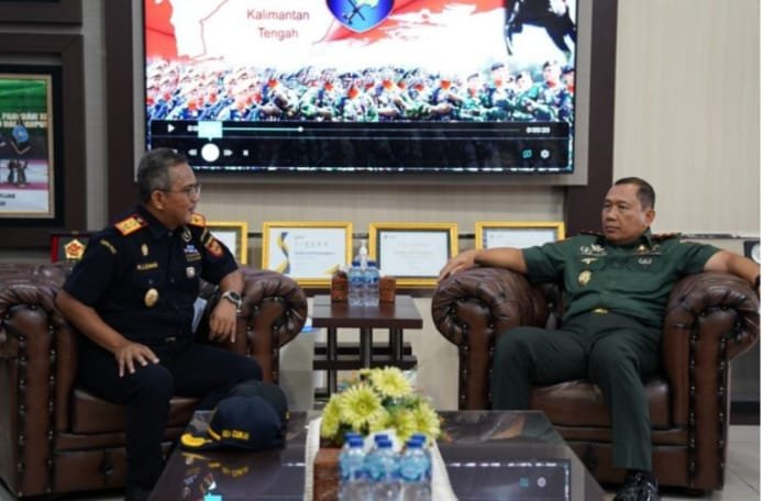 Pangdam XII/Tpr Sambut Hangat Kepala Kanwil DJBC Kalbagbar
