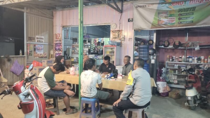 Personel Polsek Pandih Batu Sosialisasikan Himbauan, Kamtibmas Polsek Pandih Batu