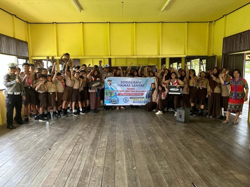 Edukasi Pelajar SMP, Satlantas Polres Pulang Pisau Gelar Police Goes to School